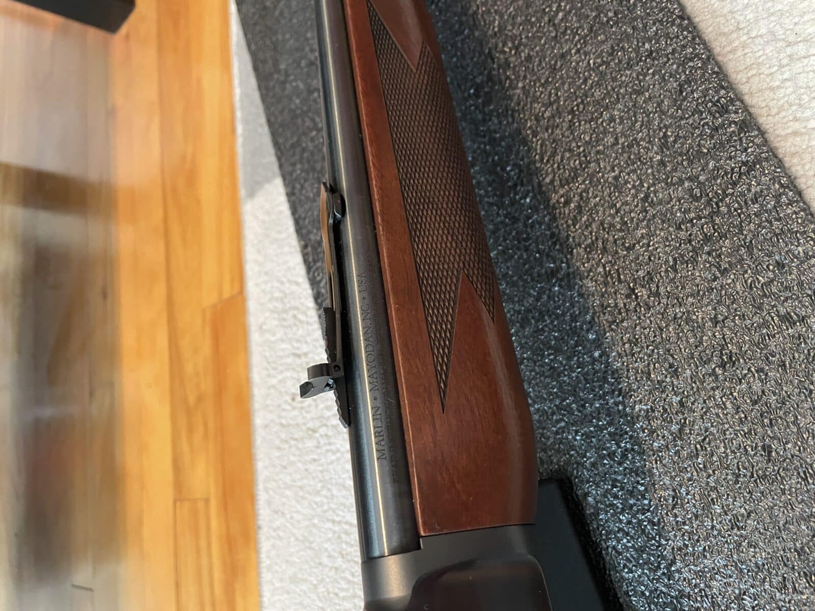 Carabine Marlin(Ruger) Model 1894 Classic, 44Mag, à l’état neuve!