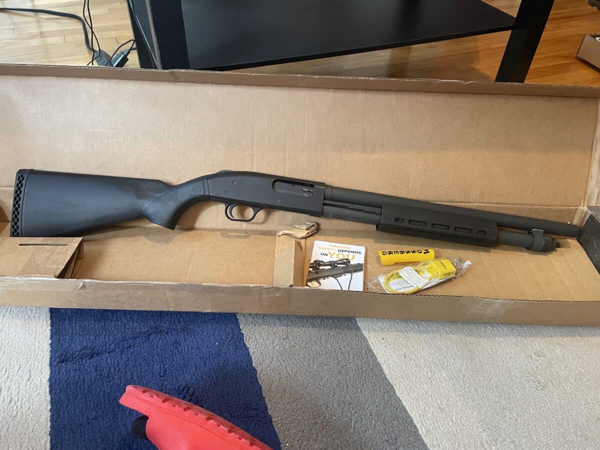 Fusil Mossberg 590A1 M-Lok, canon 18,5”, 6+1, à l’état neuf!