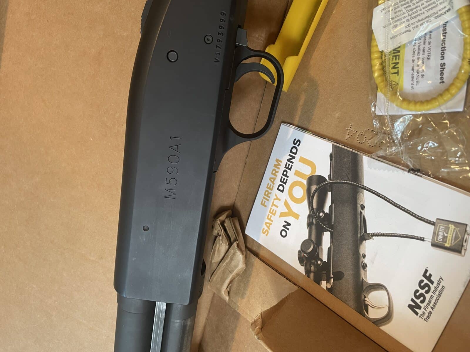 Fusil Mossberg 590A1 M-Lok, canon 18,5”, 6+1, à l’état neuf!