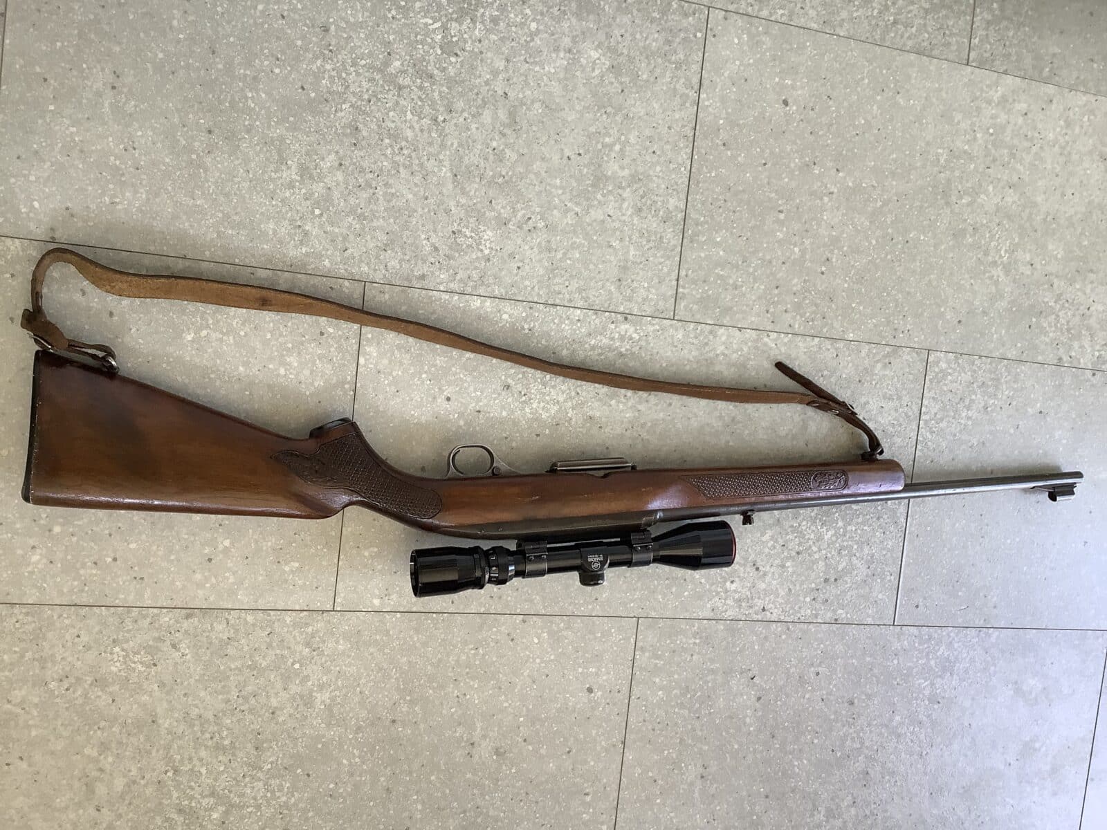 Winchester modèle 100