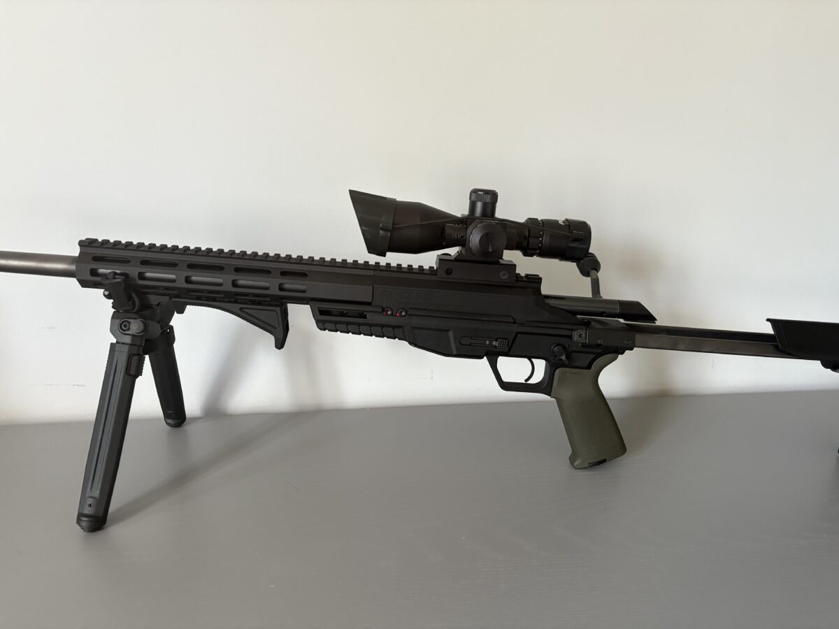CZ 600 Trail avec accessoires