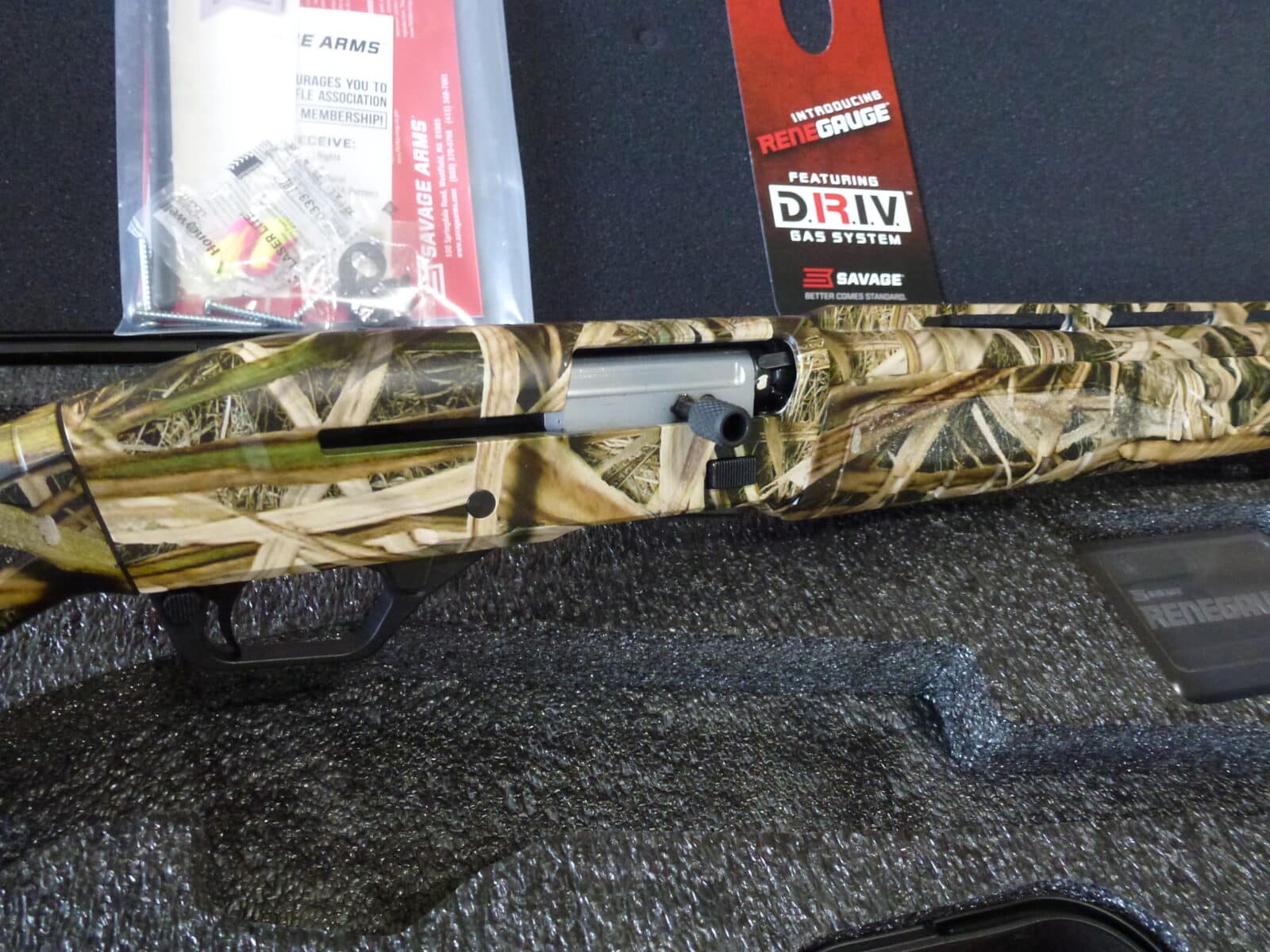 NEUF*UNFIRED Savage Renegauge Semi Automatic 12 Ga camo +coffre*