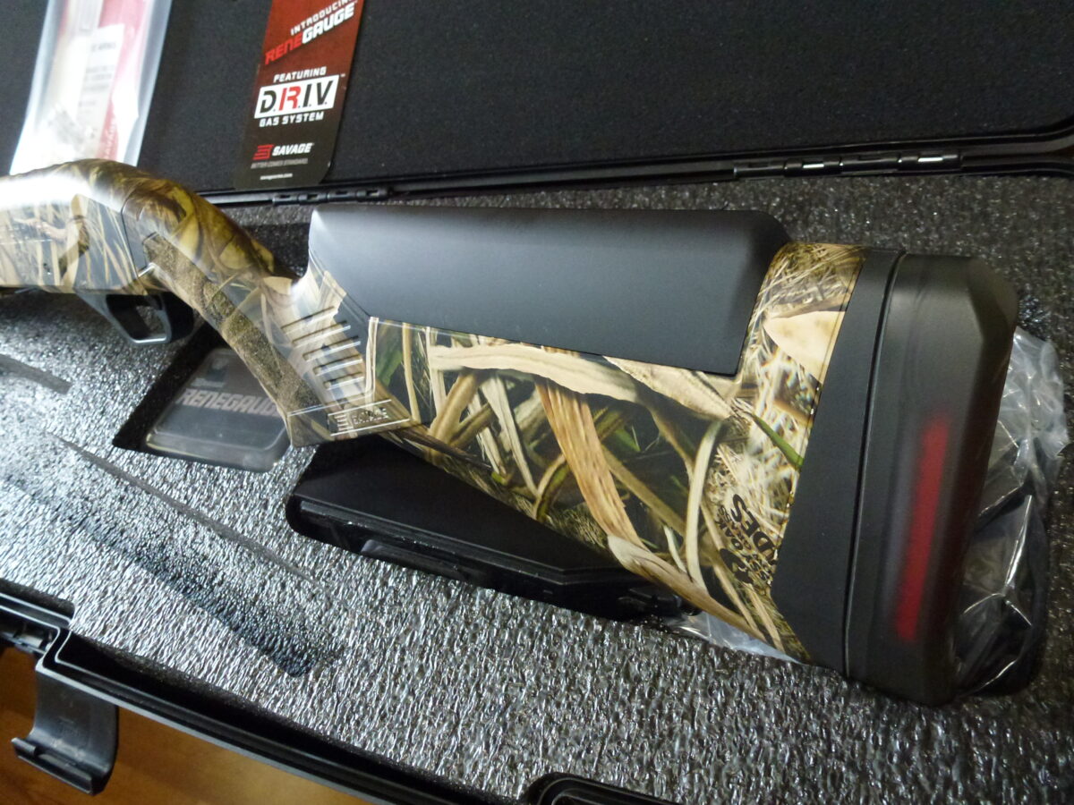 NEUF*UNFIRED Savage Renegauge Semi Automatic 12 Ga camo +coffre*