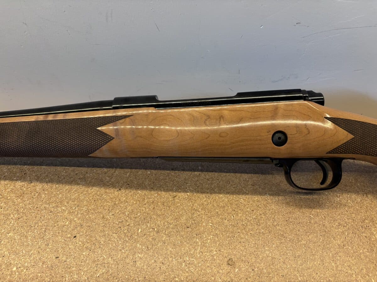 Winchester model 70 super grade Maple en 30-06