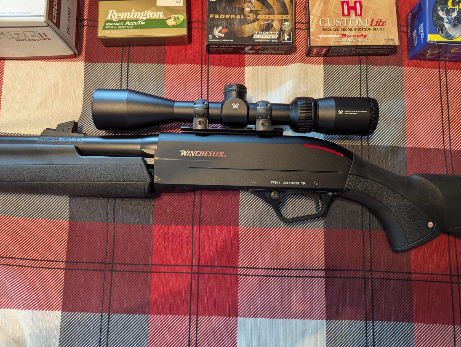 Winchester SXP Black Shadow Deer calibre 12 à pompe