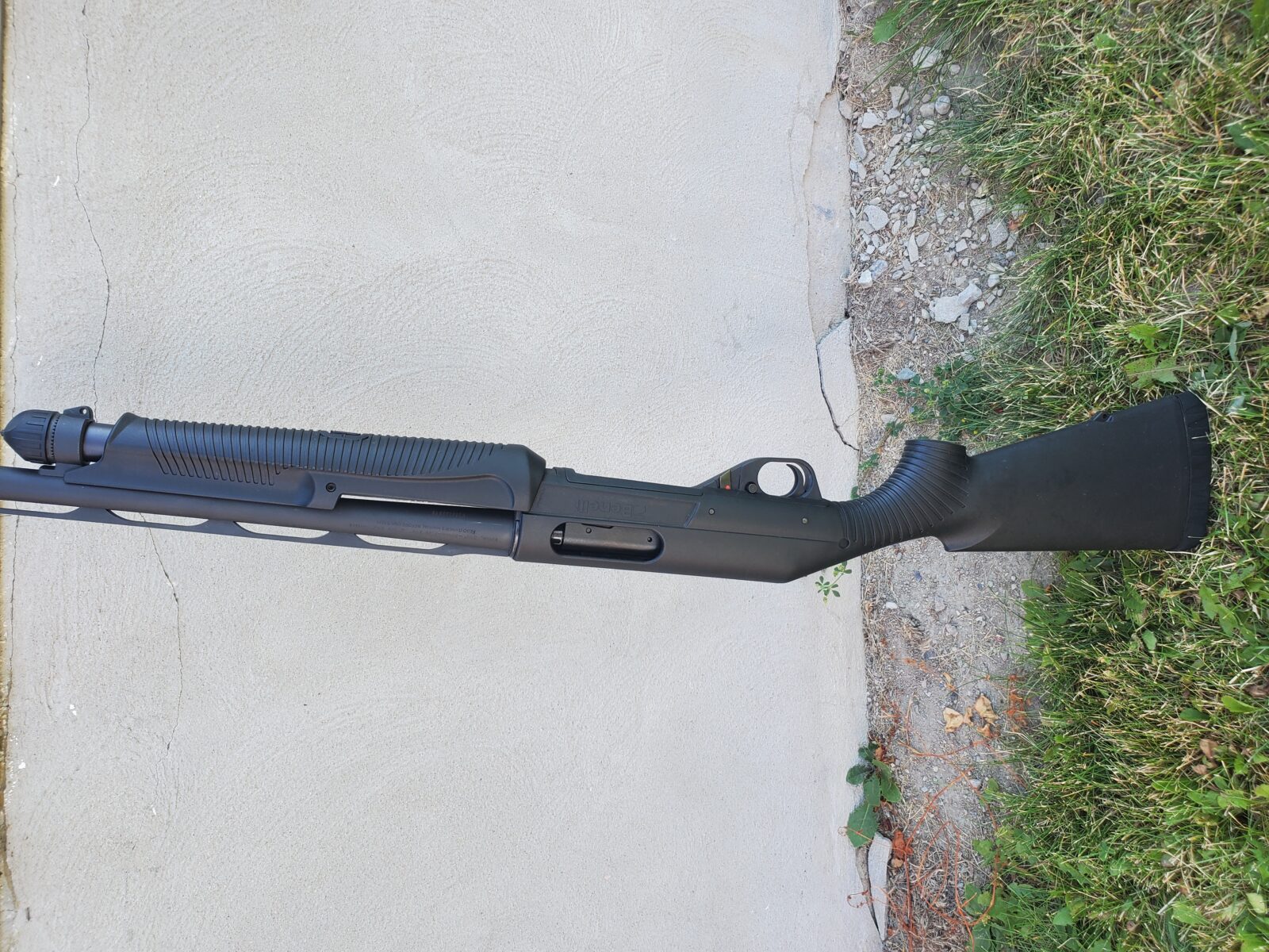 12 à pompe Benelli Nova