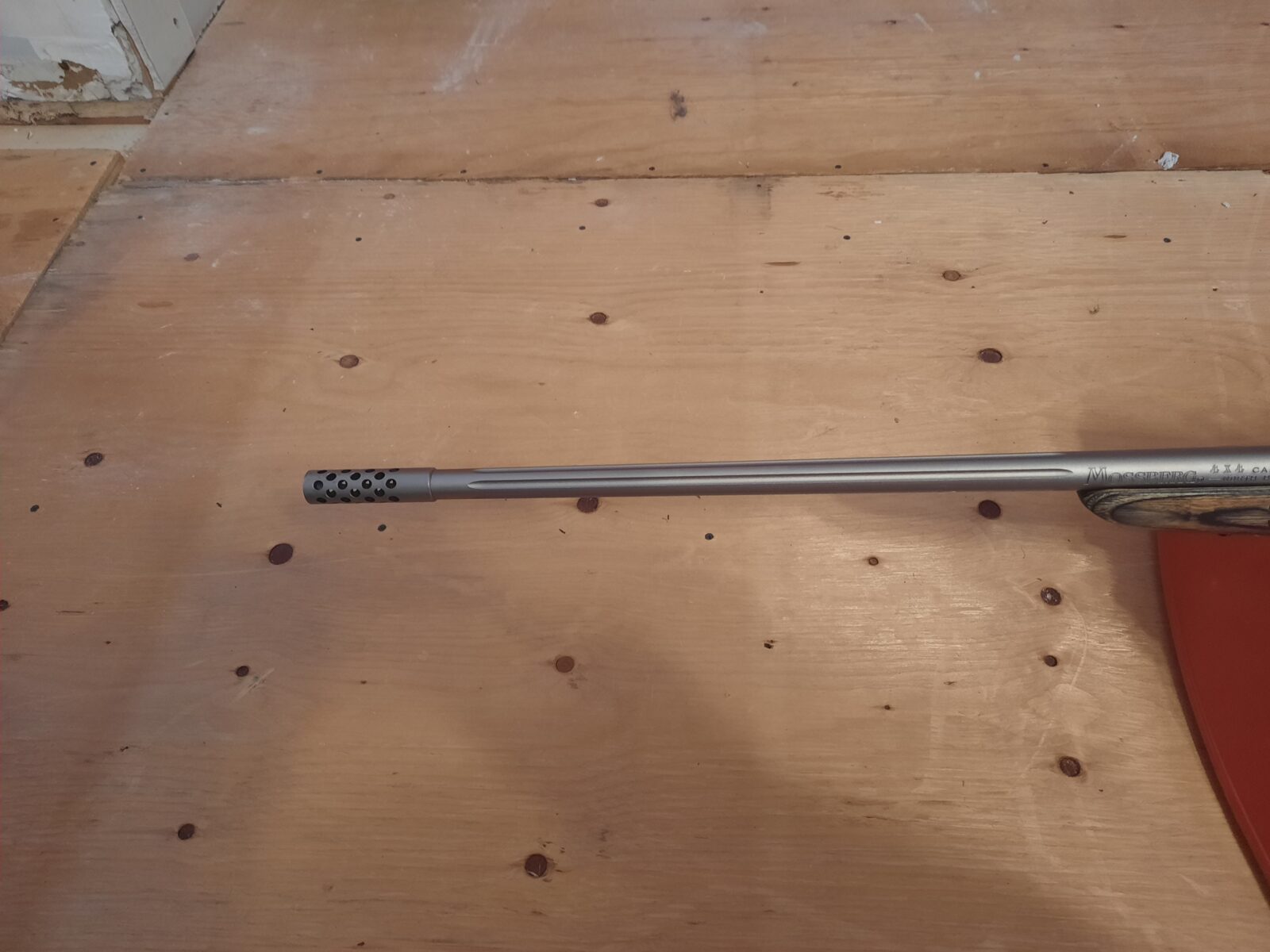 Mossberg 4×4 avec crosse laminée plus muzzelbrake