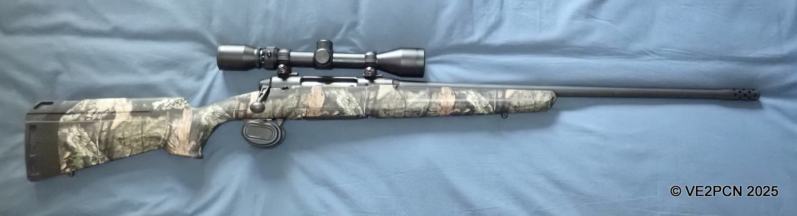 Savage Axis XP, calibre .243 Camo avec muzzel brake, Weaver 3-9X40