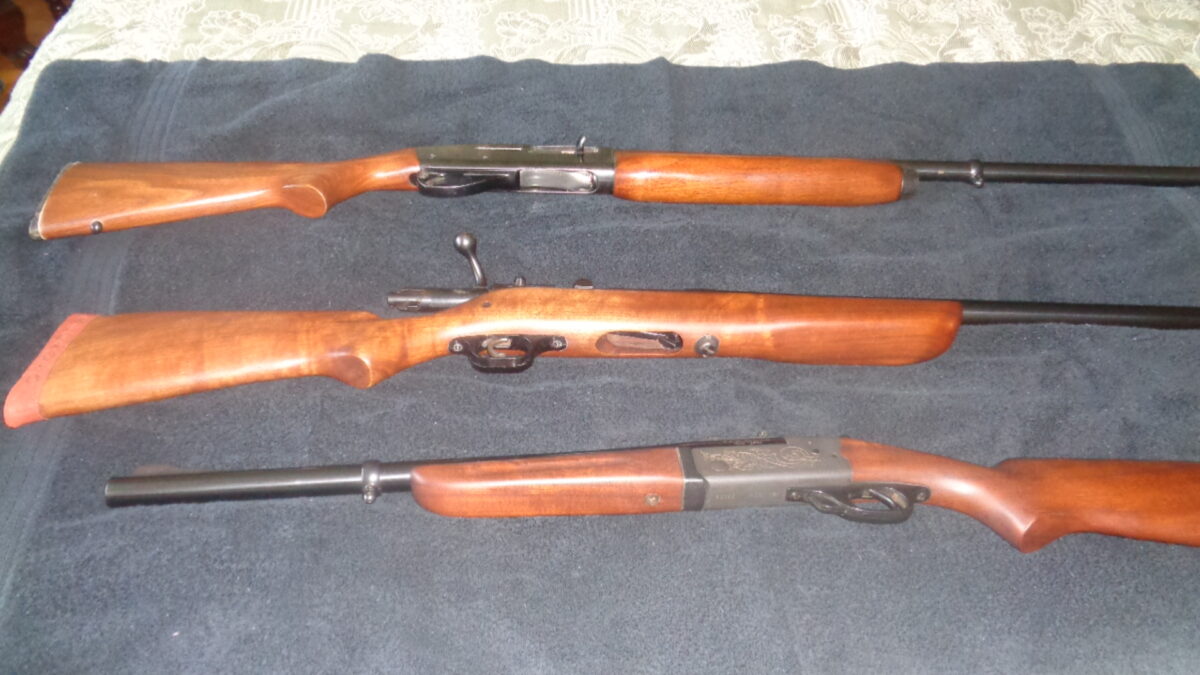 Lot 3 Fusils .12Ga. 1- REM S/Auto,1 H&R Bolt & 1- S/Shot (CIBC)