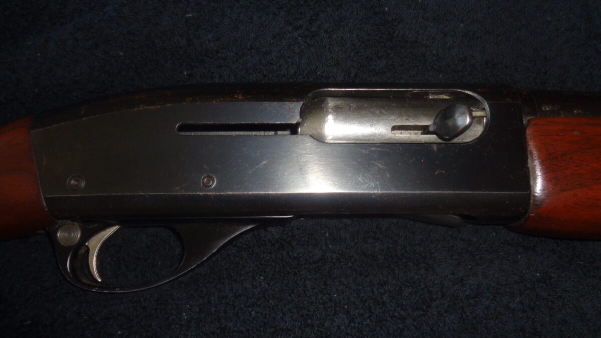Lot 3 Fusils .12Ga. 1- REM S/Auto,1 H&R Bolt & 1- S/Shot (CIBC)