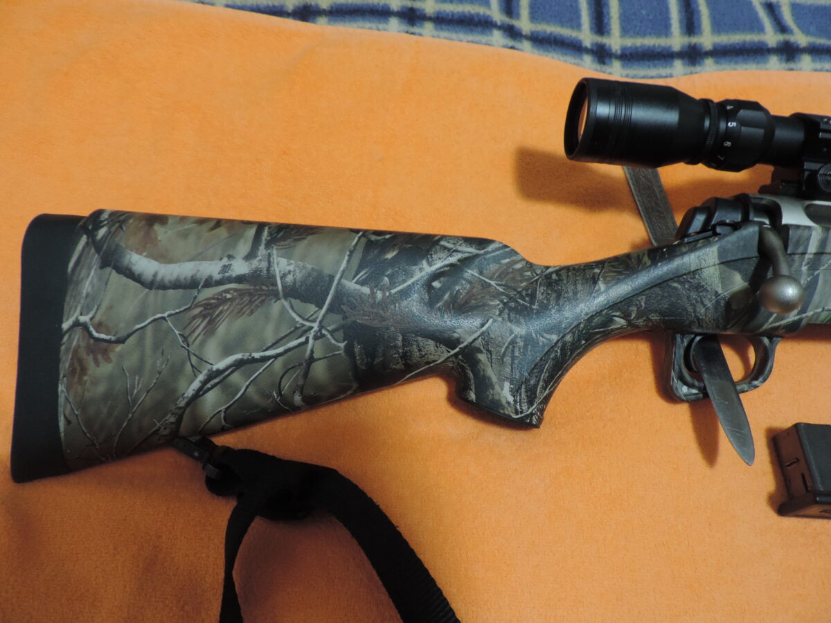 Rémington 7mm Magnum model 770 camo stainless avec scope