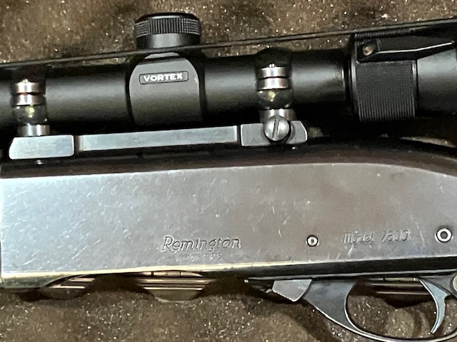 Carabine 30-06 Remington modèle 7600 à pompe