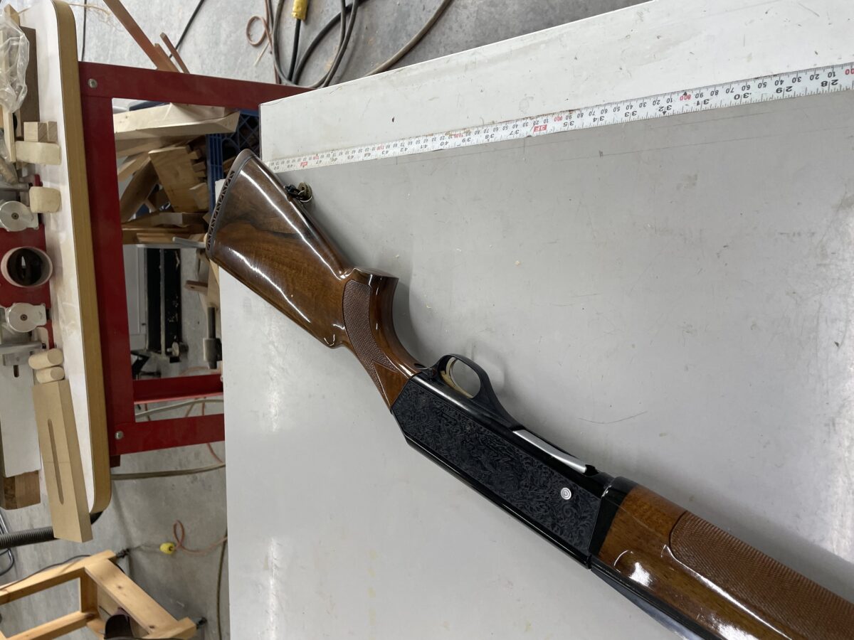 Fusil calibre 12 semi-automatique