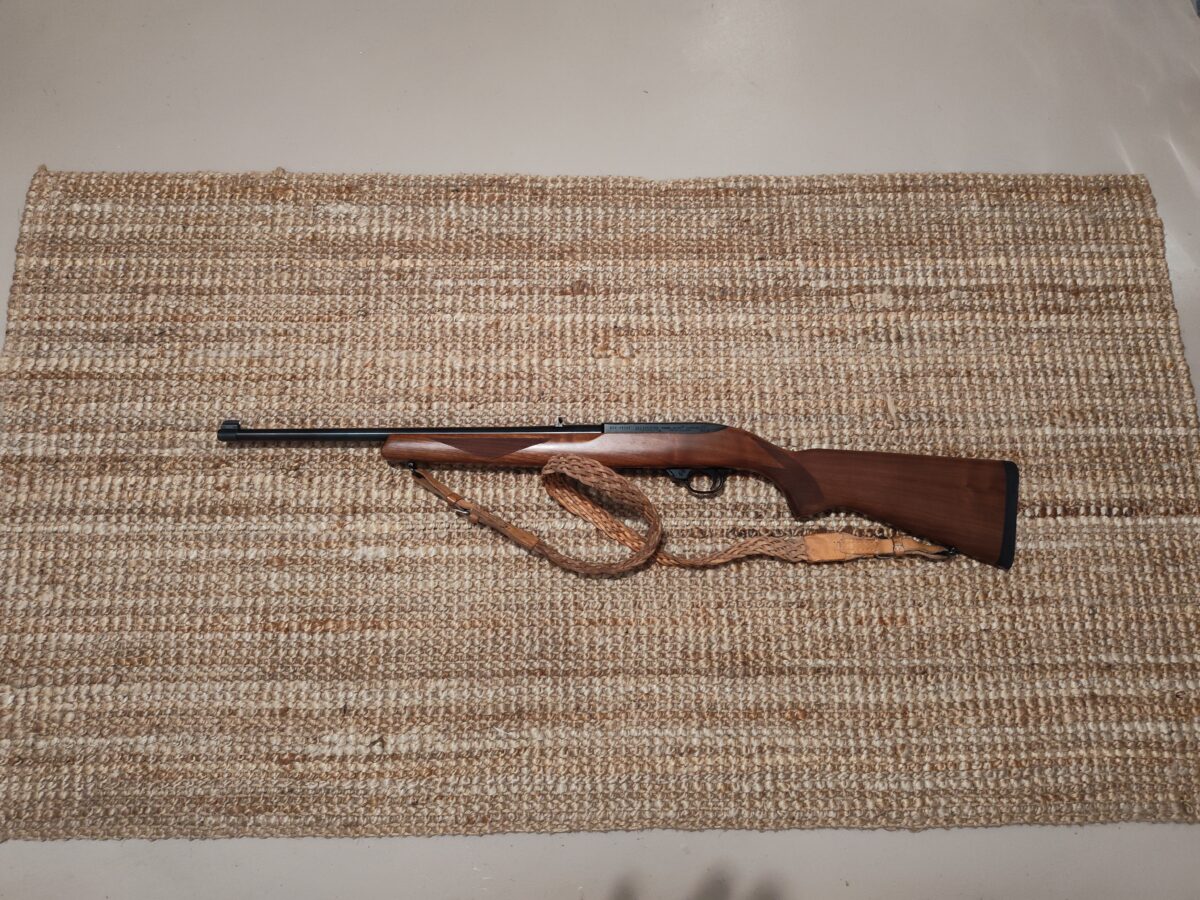 Carabine Cal 22 Ruger model 10/22, 18 po. de canon, semi-automatiq