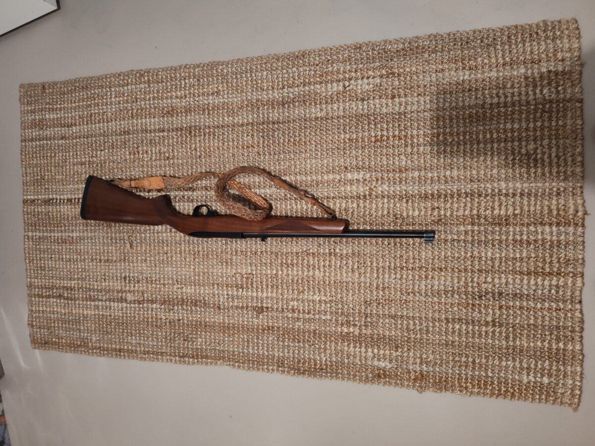 Carabine Cal 22 Ruger model 10/22, 18 po. de canon, semi-automatiq