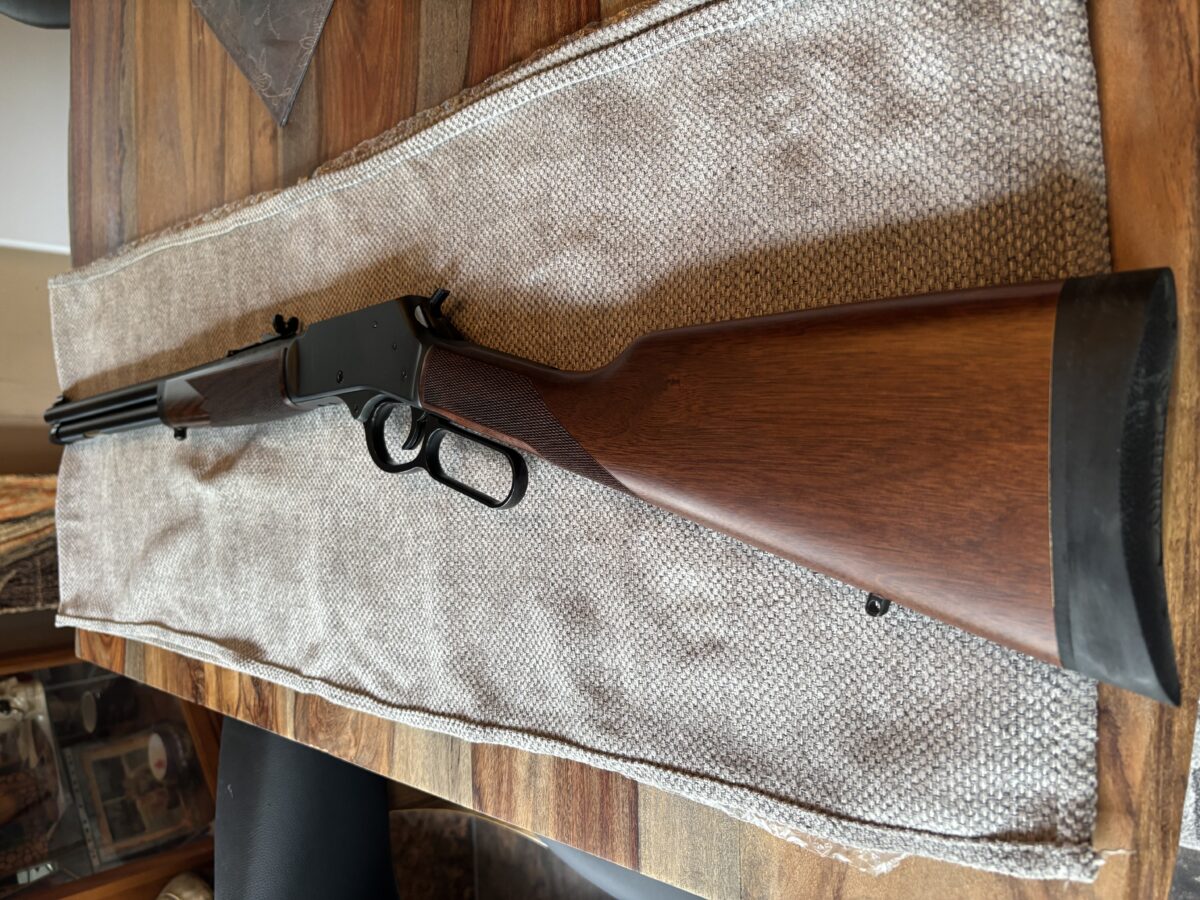 44 Magnum Henry à levier à l état neuve
