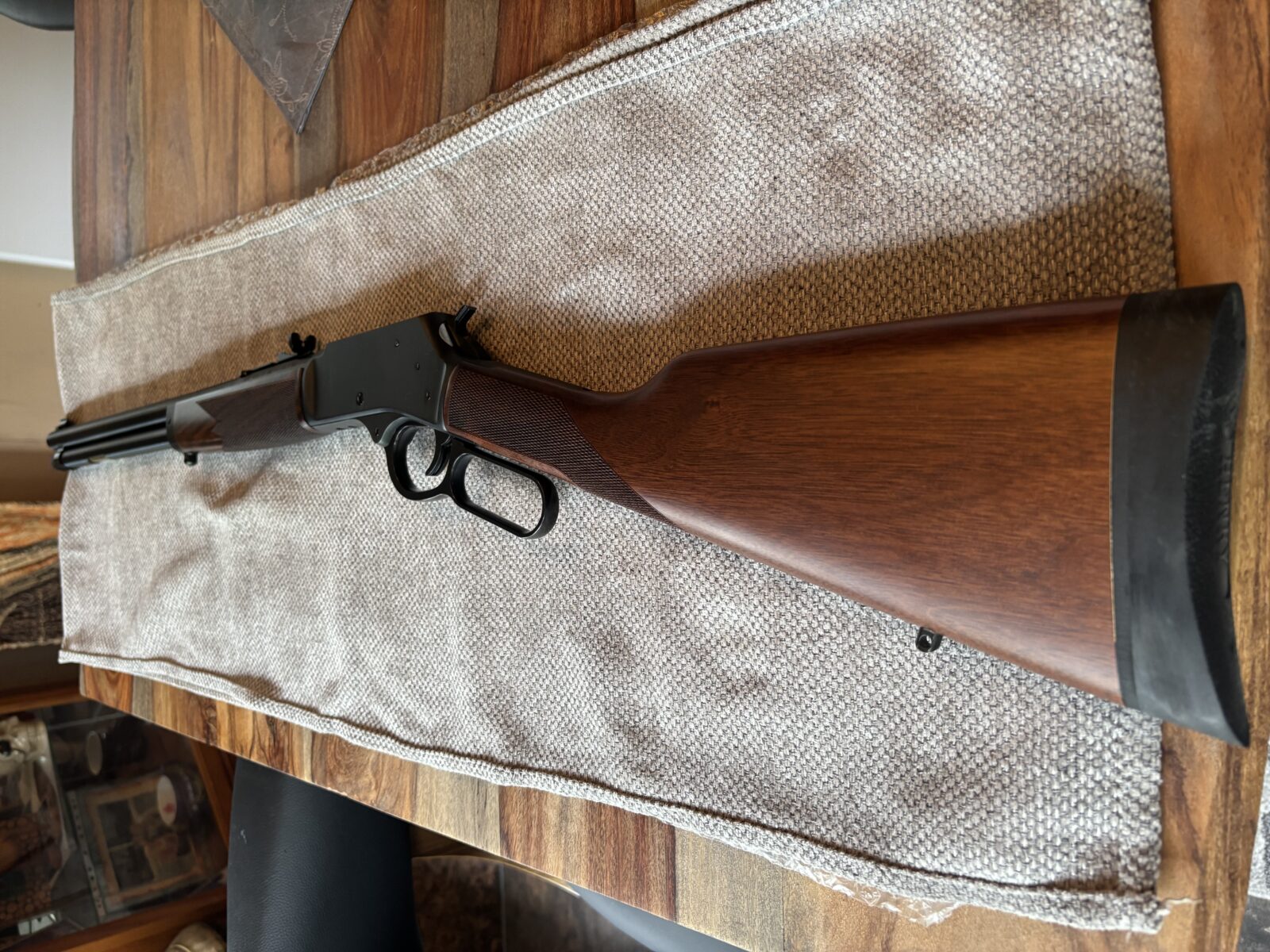 44 Magnum Henry à levier à l état neuve