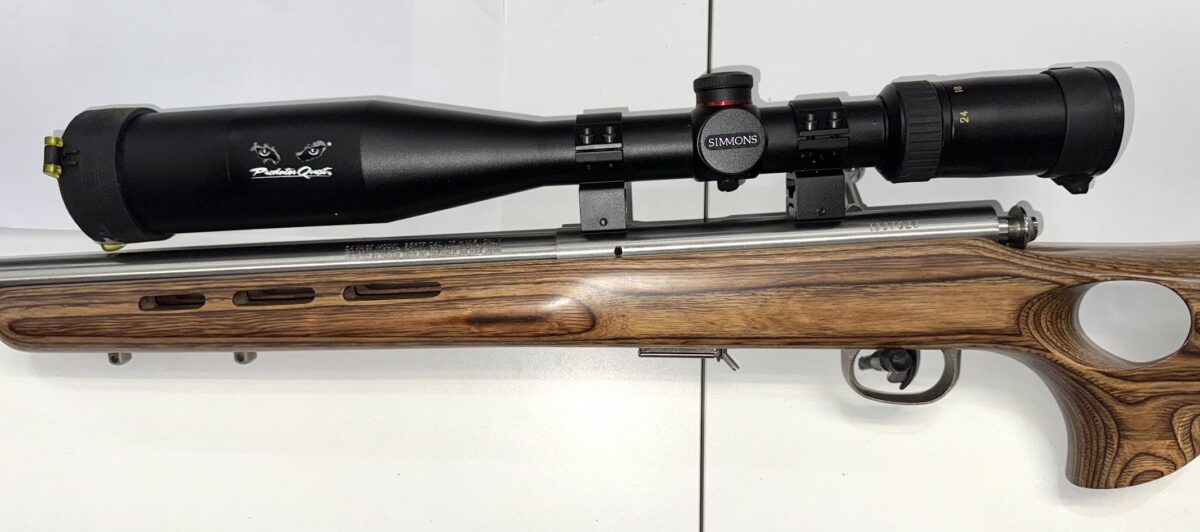 Savage 93R17 BTVSS , 17HMR , scope prédateur