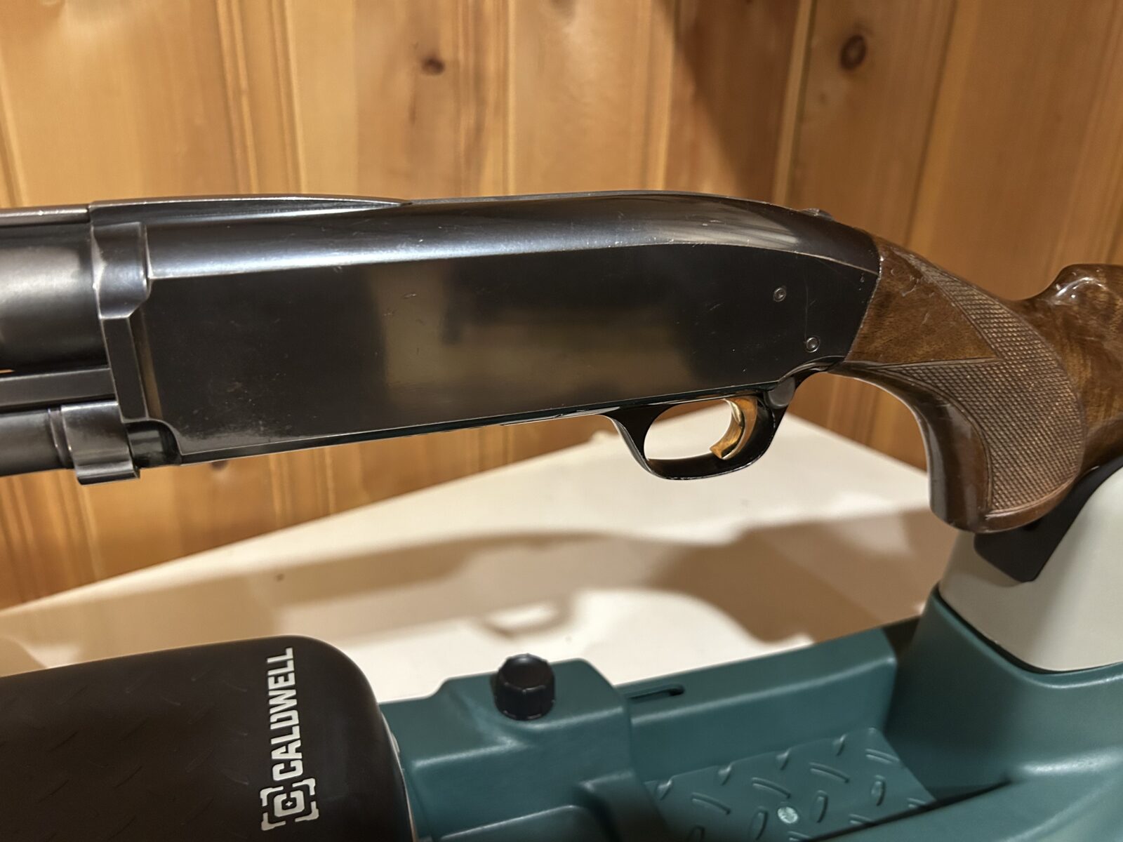 Fusil Browning BPS calibre 12 mécanisme à pompe