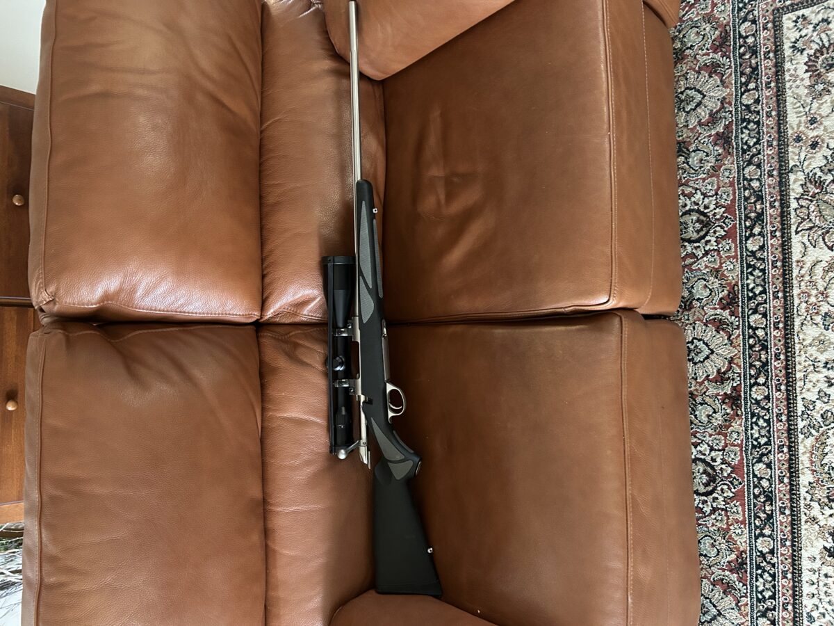 Sako Model 85 Finnlight 300 WSM avec Lunette de tir Doctor