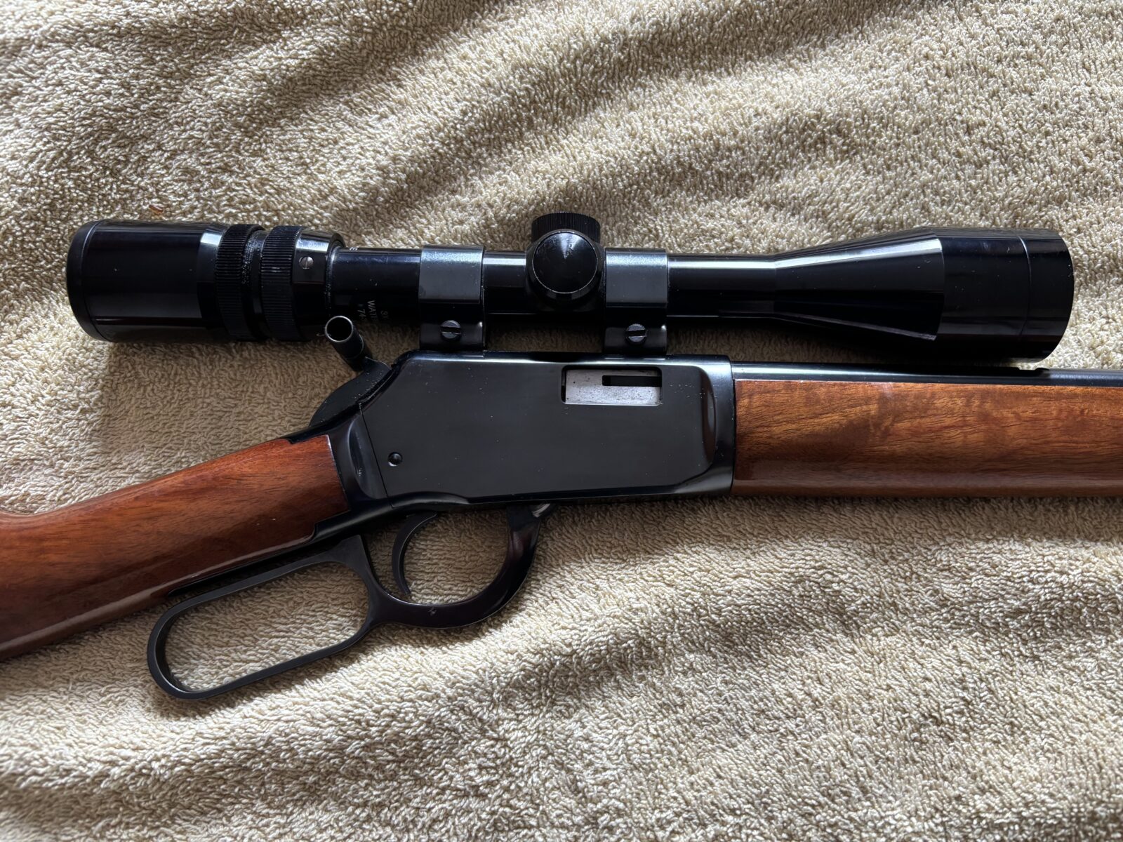 Winchester 22 LR model 9422 XTR scoop