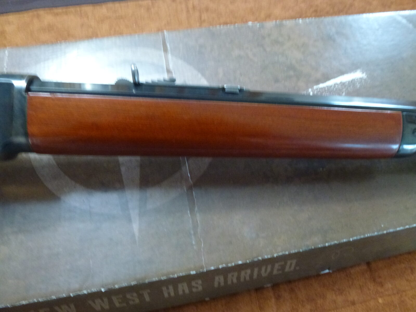 ***1650$**RARE**NEUF**UNFIRED**UBERTI 1873 cal.32-20 COLOR CASE***