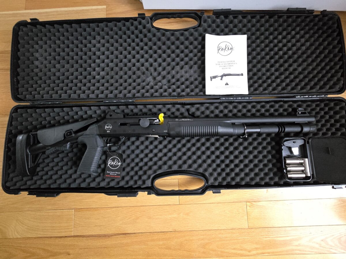 Rokin cal 12 ,clone du Benelli M4