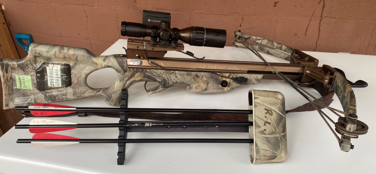 Arbalète TenPoint Stealth X-2 équipée de télescope et télémètre
