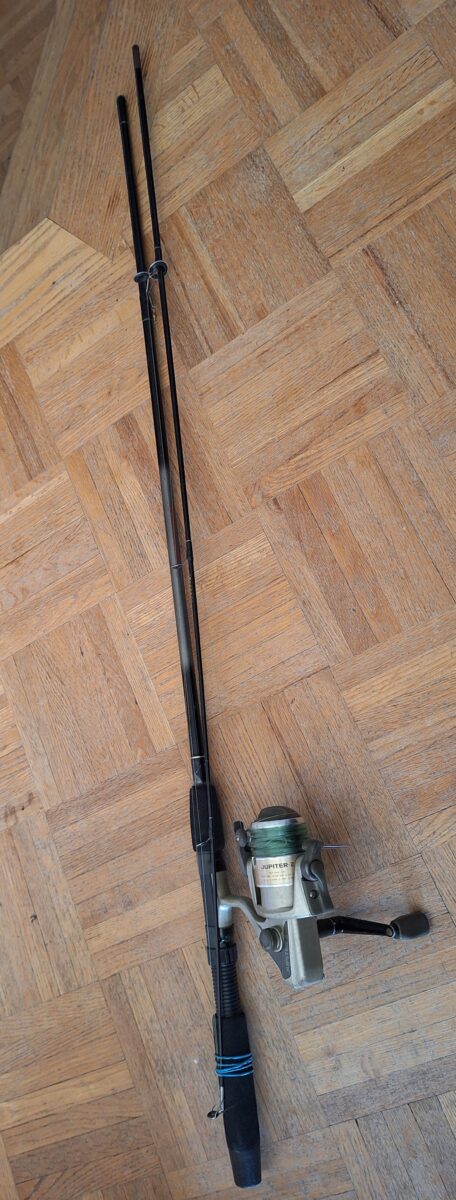 Canne a peche avec moulinet jupiter z. Fishing rod