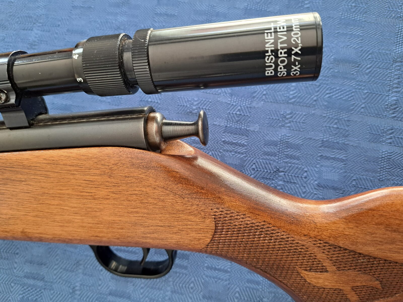 Carabine 22 LR un coup Lakefield avec télescope