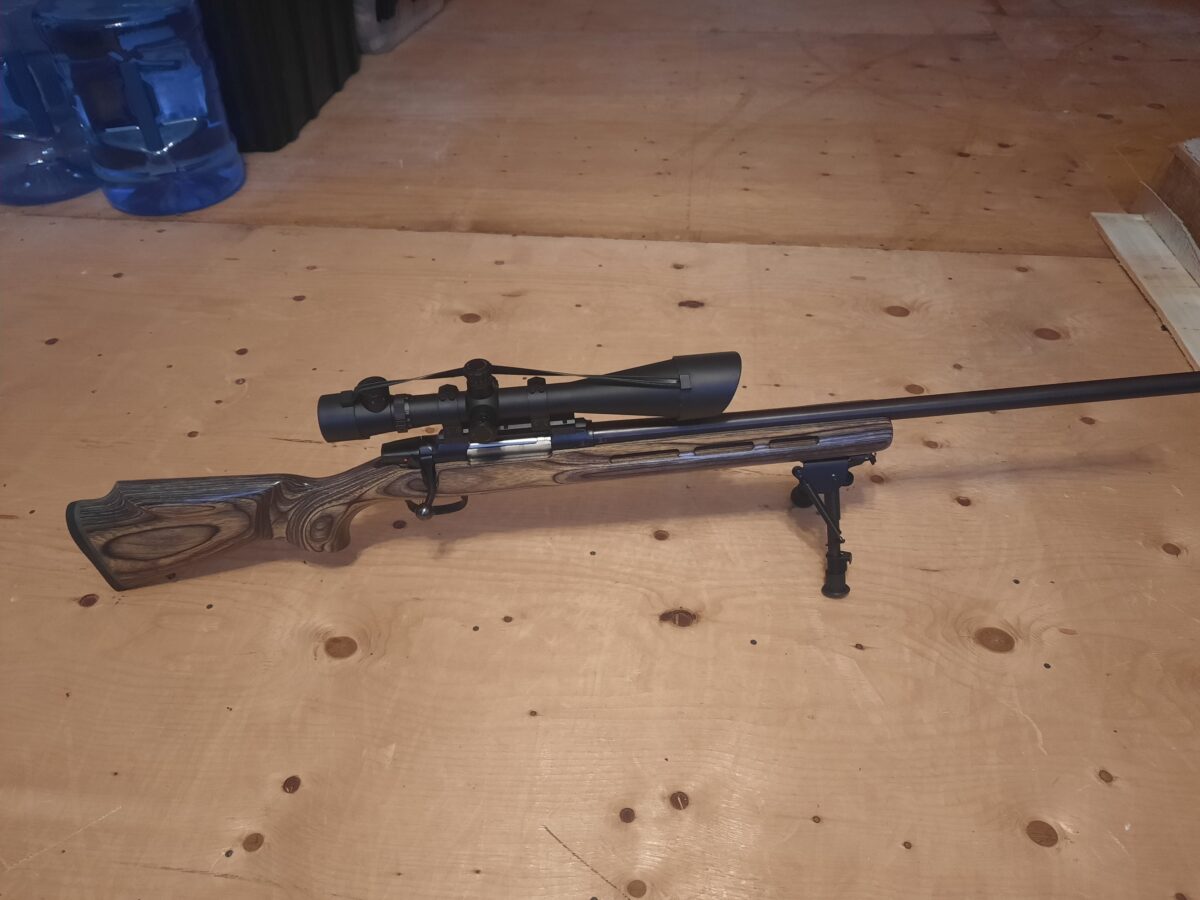 CZ MODEL 550 LAMINÉE CANON LOURD 22-250