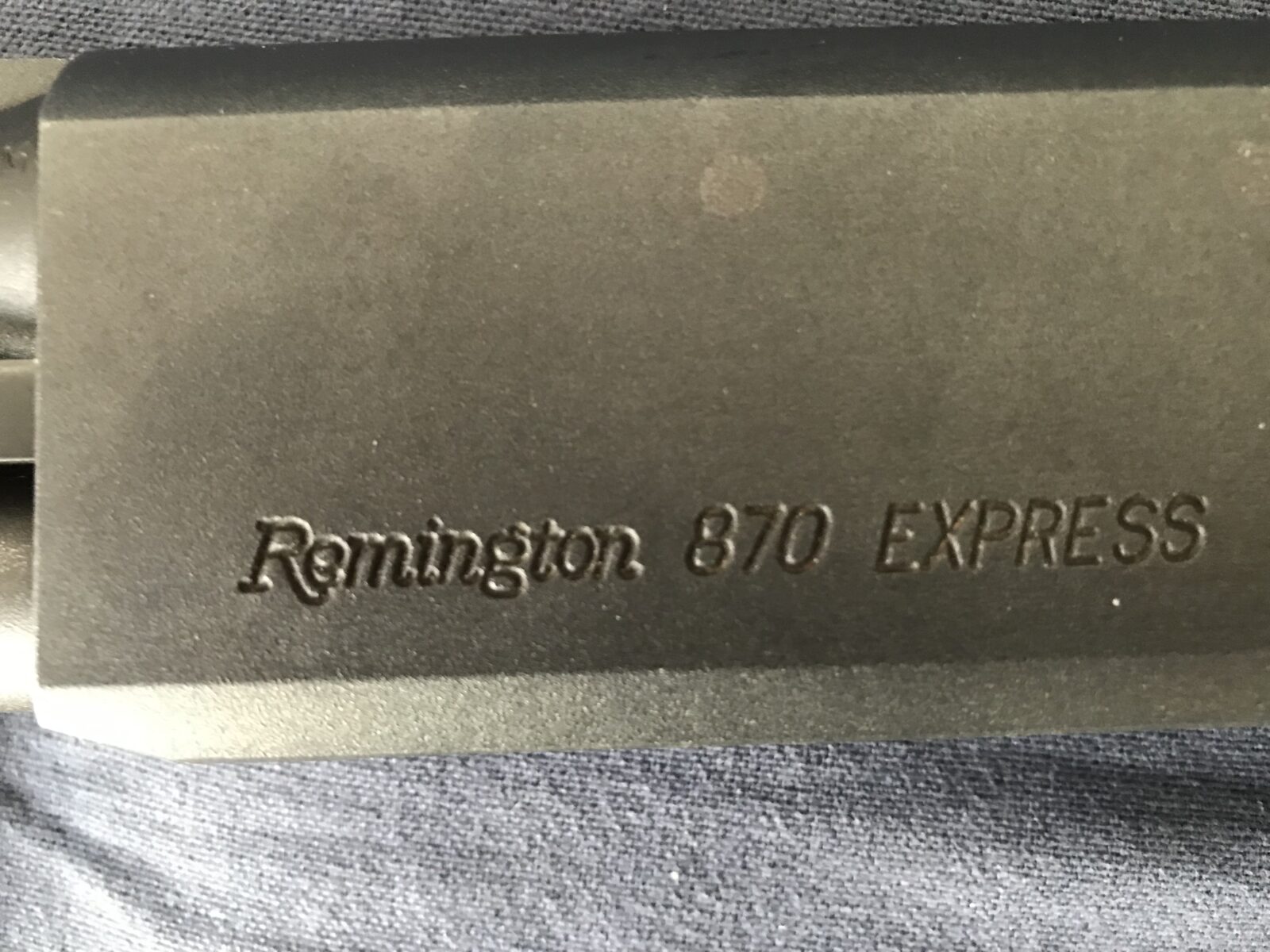 Fusil 410 pompe 870 remington express, 3 pouces, comme neuf.