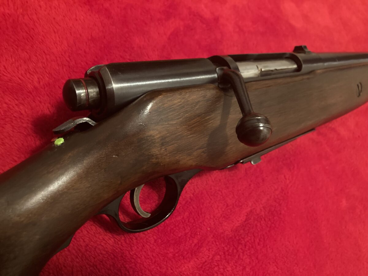 EXCELLENTE ARME POUR LE PETIT GIBIER MOSSBERG 190D