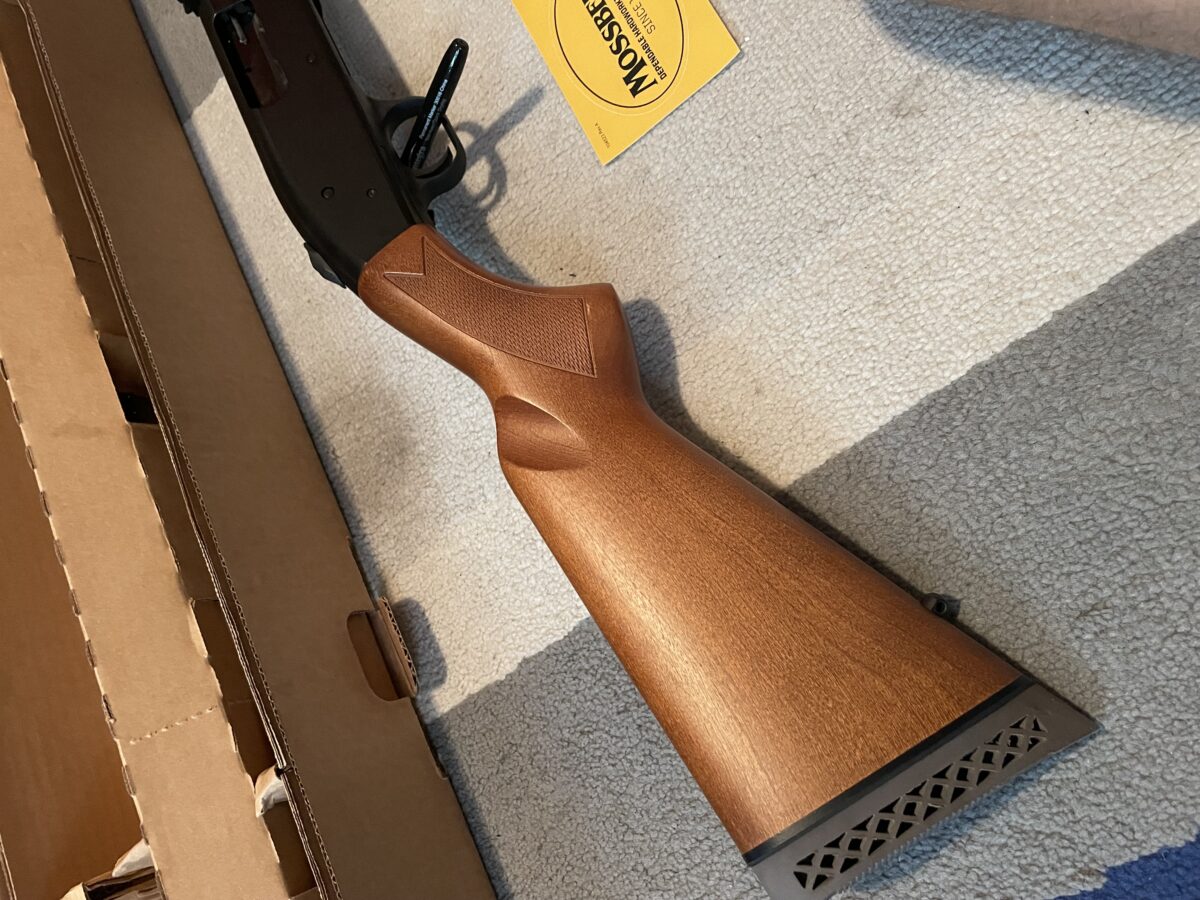 Mossberg 500 Field/Deer combo,12 gage, jamais tiré, à l’état neuf