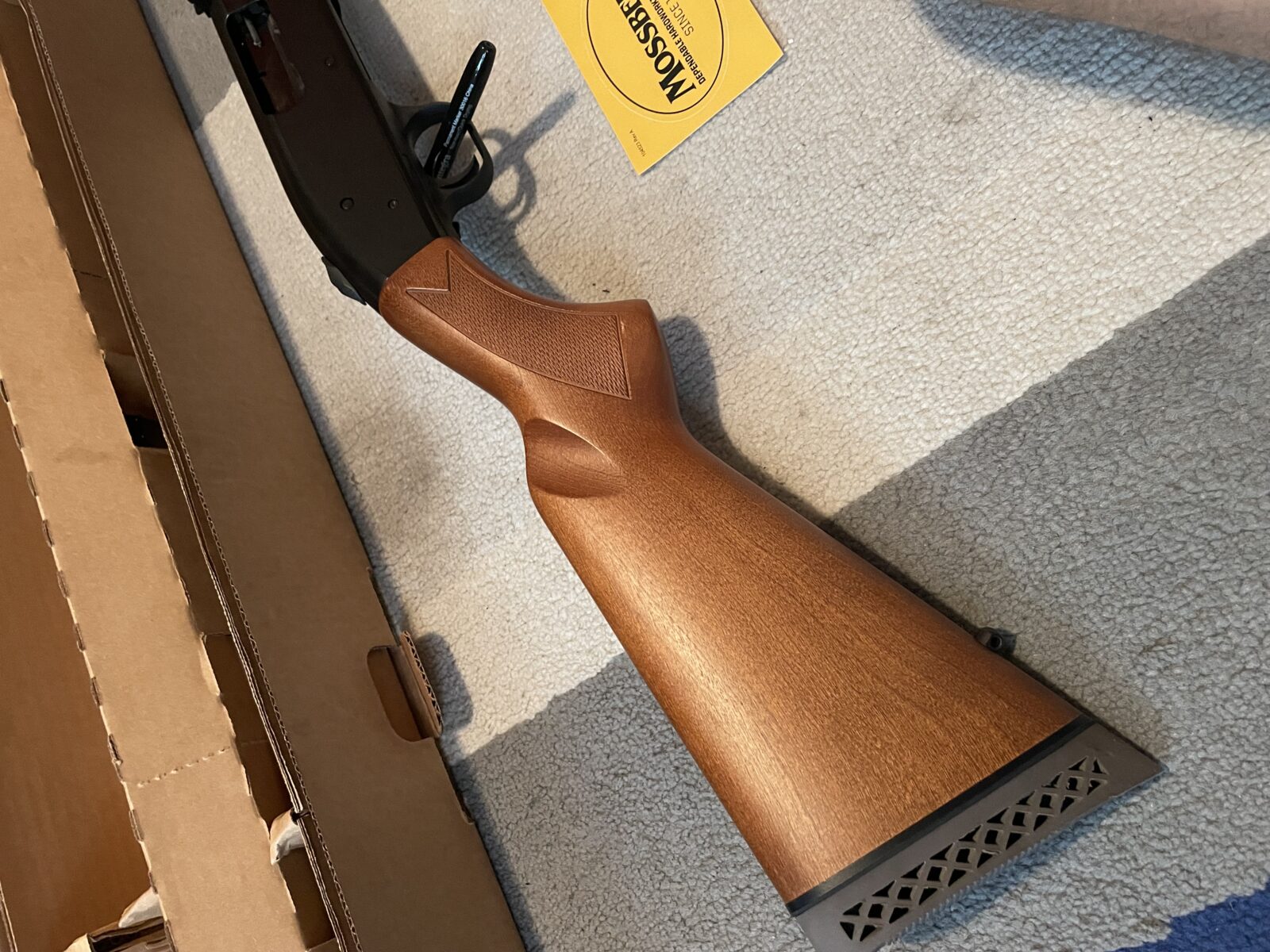 Mossberg 500 Field/Deer combo,12 gage, jamais tiré, à l’état neuf