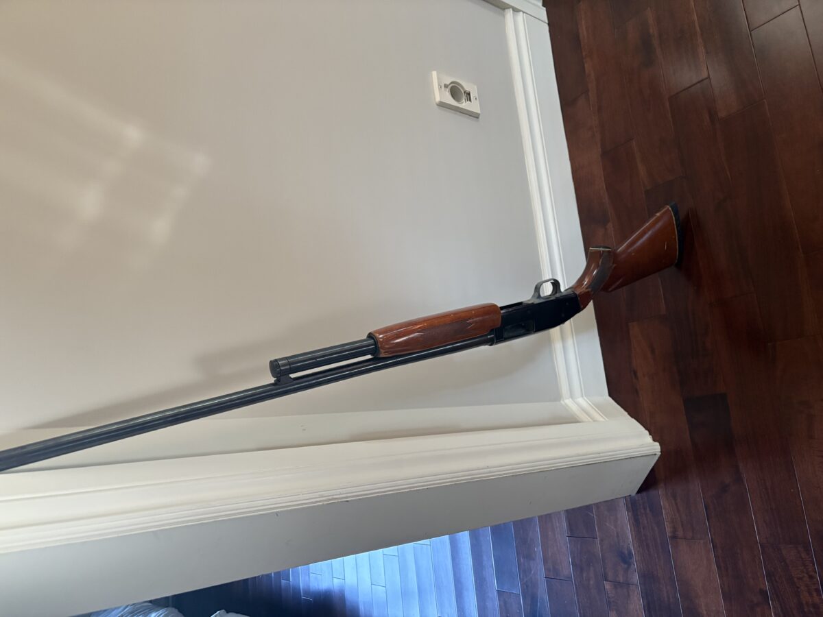 MOSSBERG 12 POMPE LAKEFIELD 30 POUCES