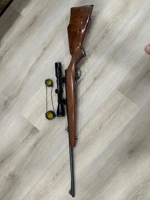Carabine 30.06 HOWA 1550 avec télescope Bausch & Lomb Élite 3000