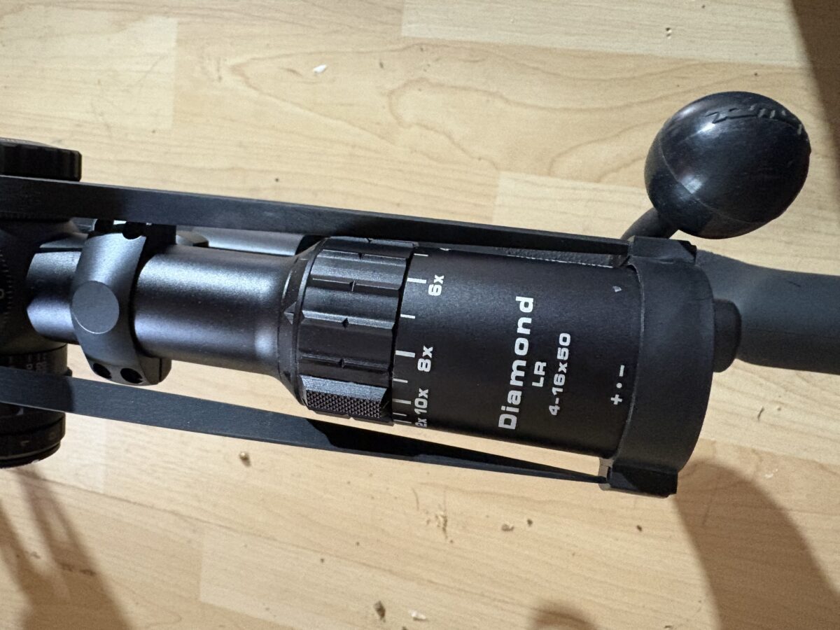 Howa model 1500 .223 avec 900 balles