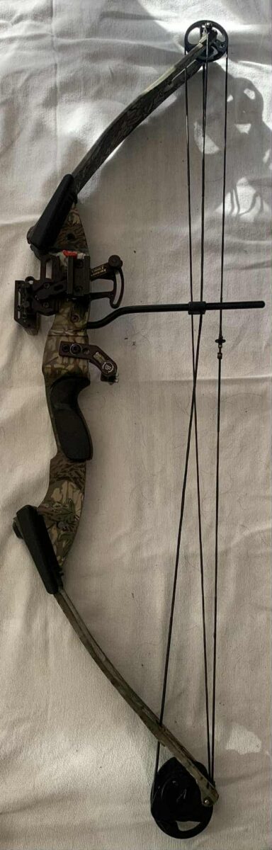 Arc de chasse NOVA PSE avec accessoires – Prêt à l’action !