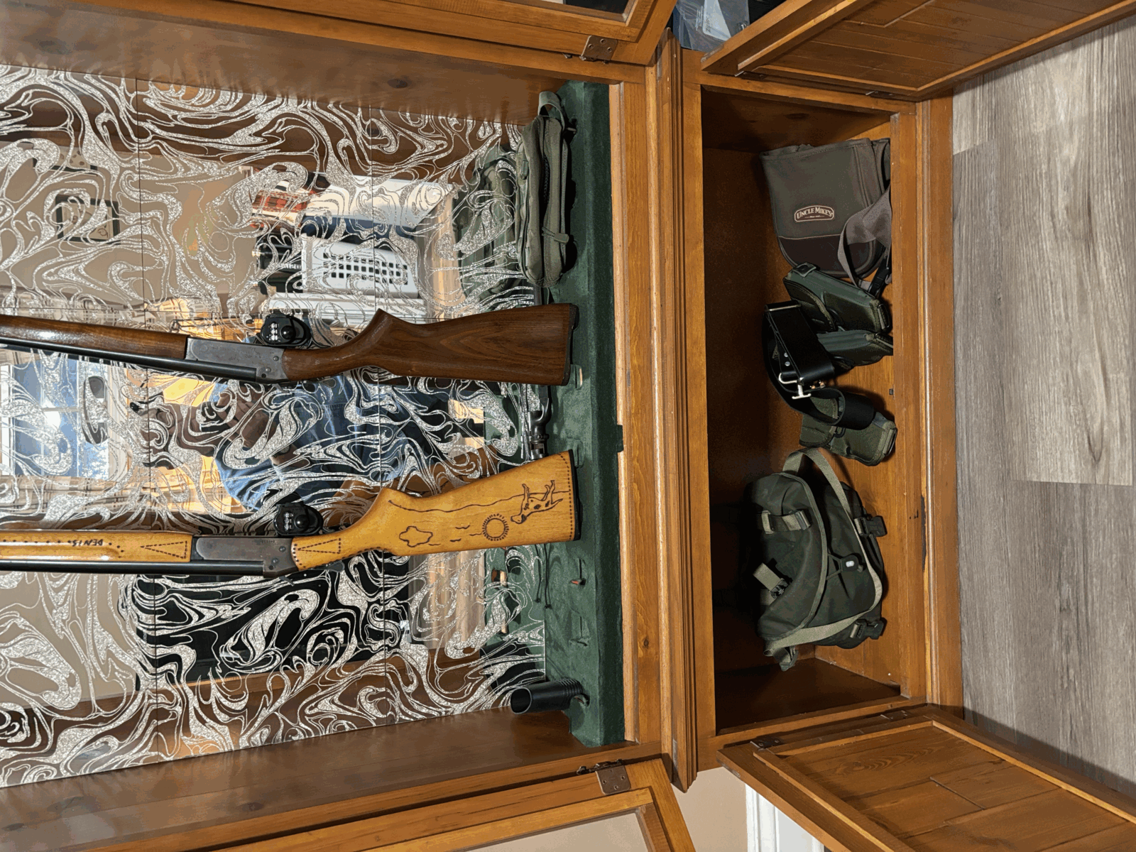 Armoire râtelier en bois pour 10 armes à feu