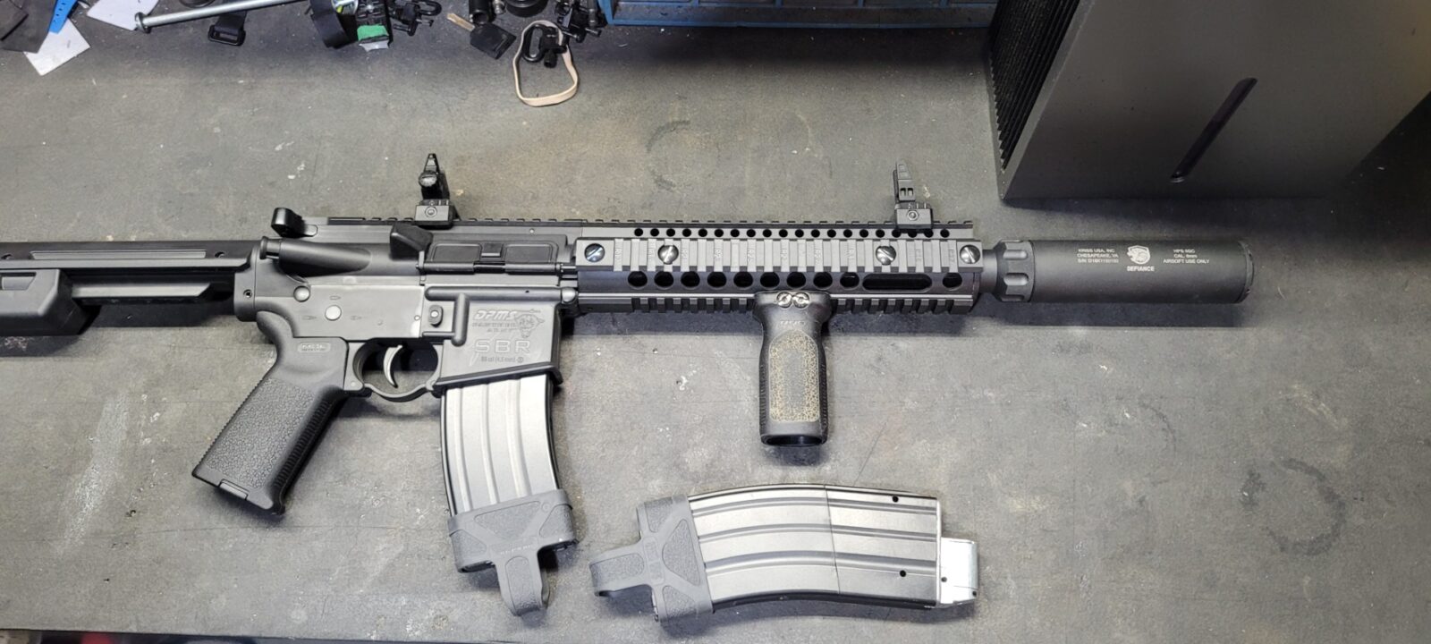 DPMS SBR Full-Auto CO2 Powered Air Rifle – CO2, BB