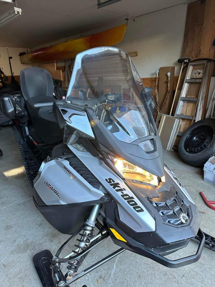 Skidoo Grand Touring Limited 2021